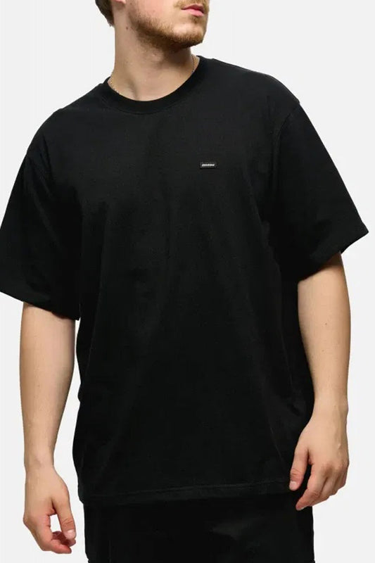 DICKIES UNIONVILLE SS TEE en color NEGRO (1)