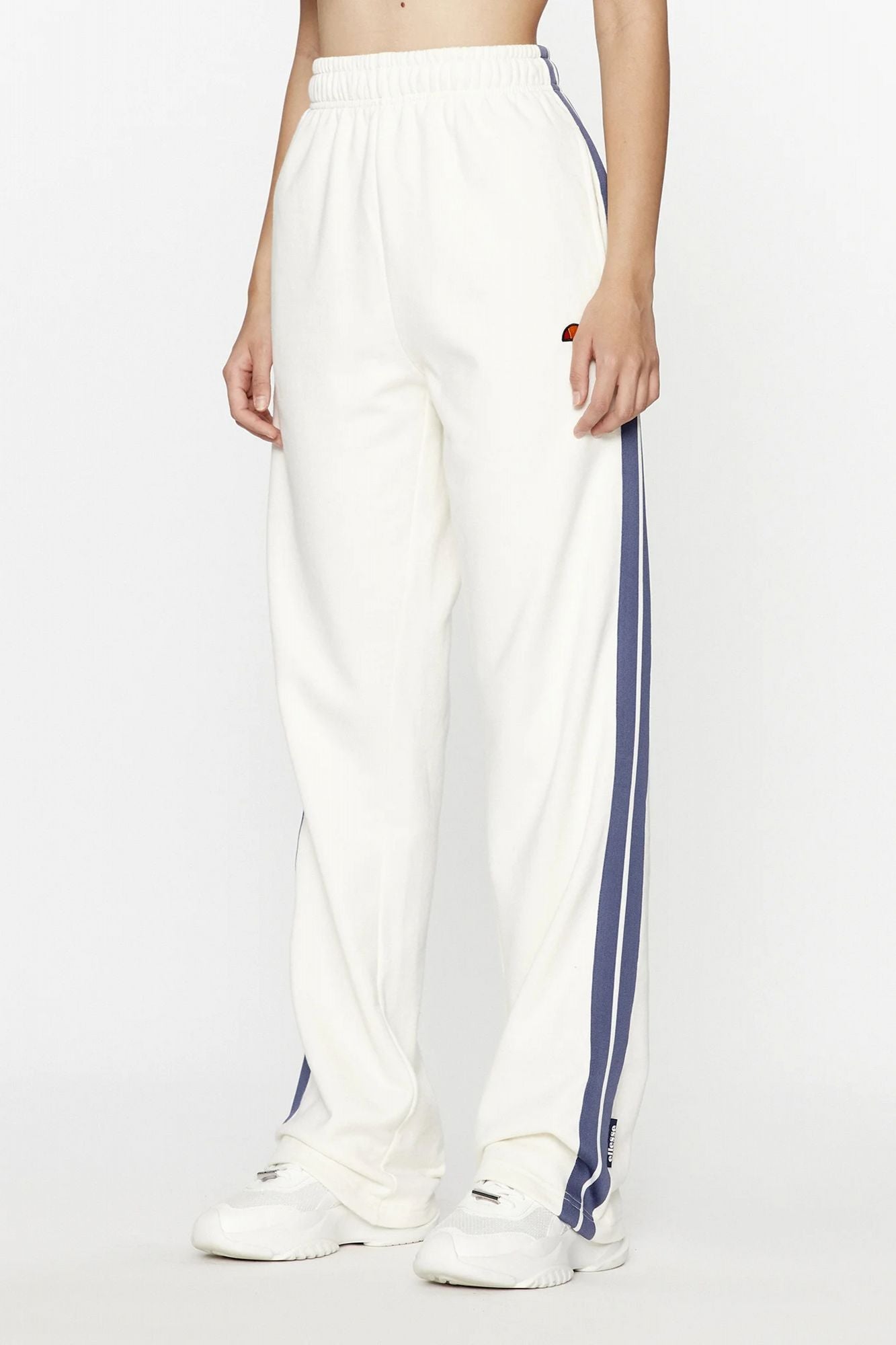 ELLESSE RAD JOG PANT en color BLANCO (1)