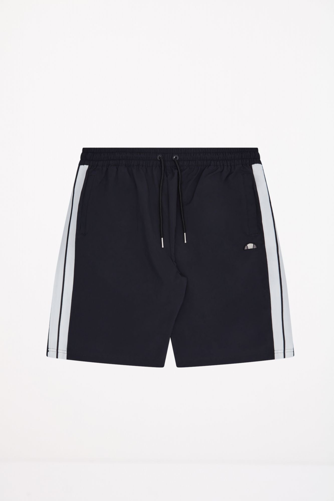 ELLESSE TERRONI SHORT 8 INCH en color NEGRO (1)