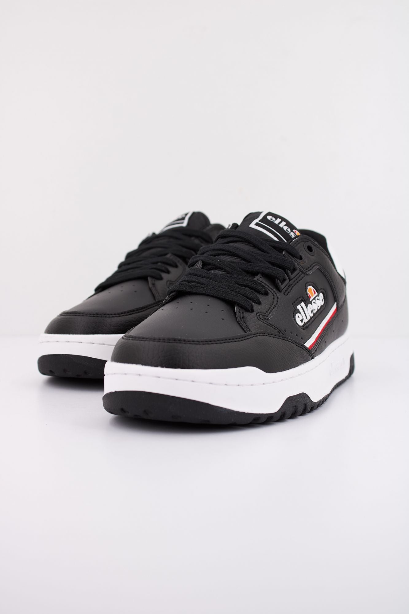 ELLESSE SHVF0817 en color NEGRO (2)