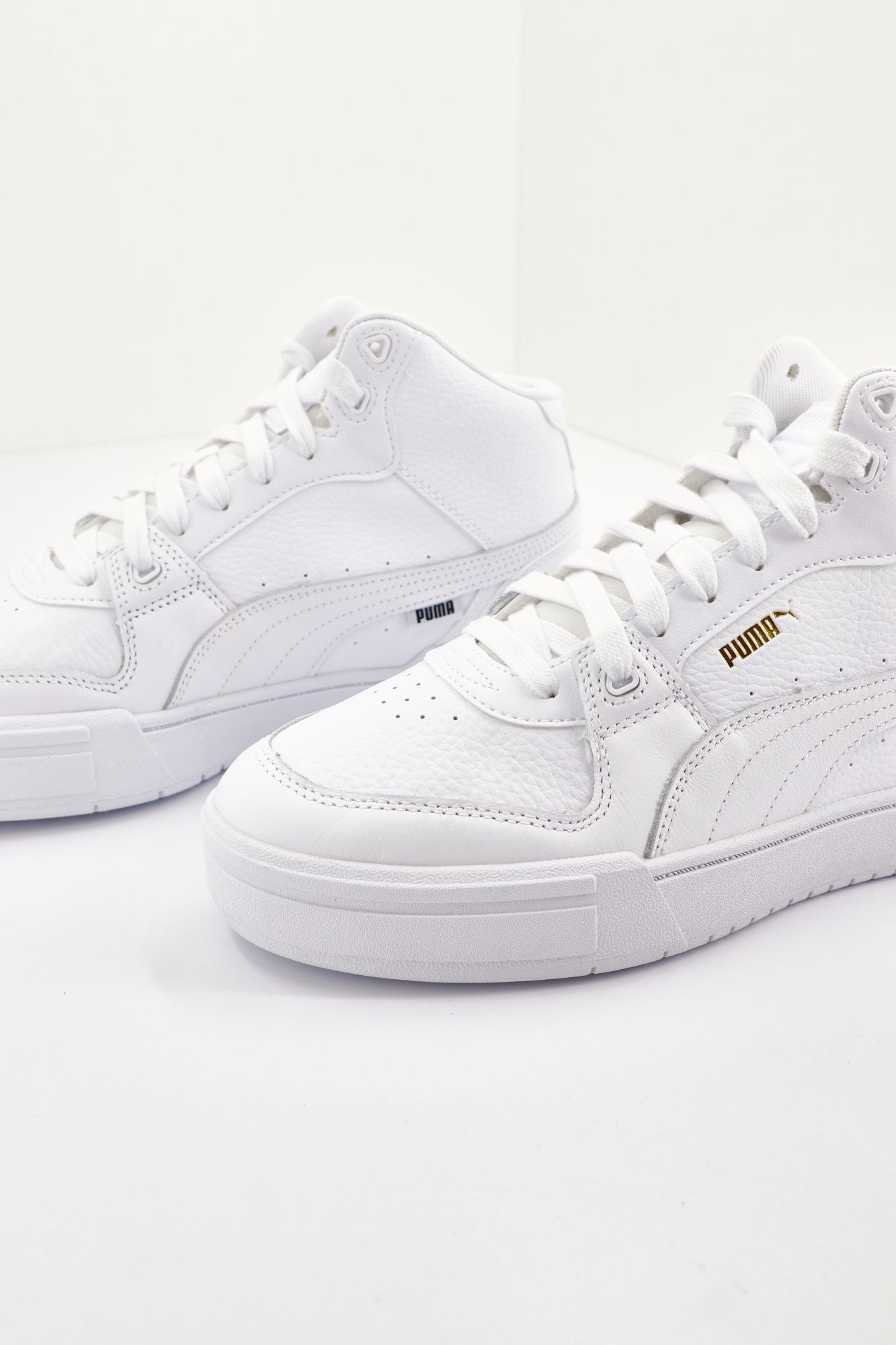 PUMA  CA PRO MID en color BLANCO (3)