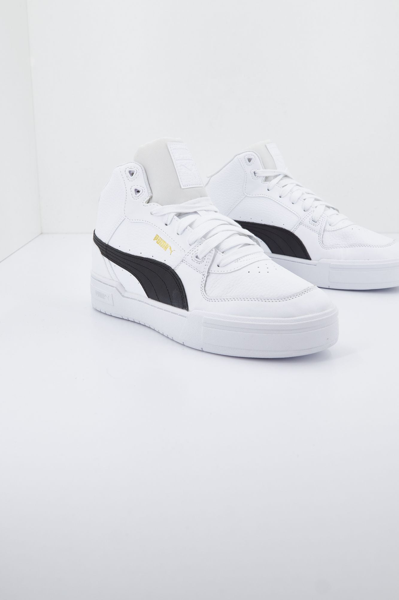 PUMA CA PRO MID en color BLANCO (2)