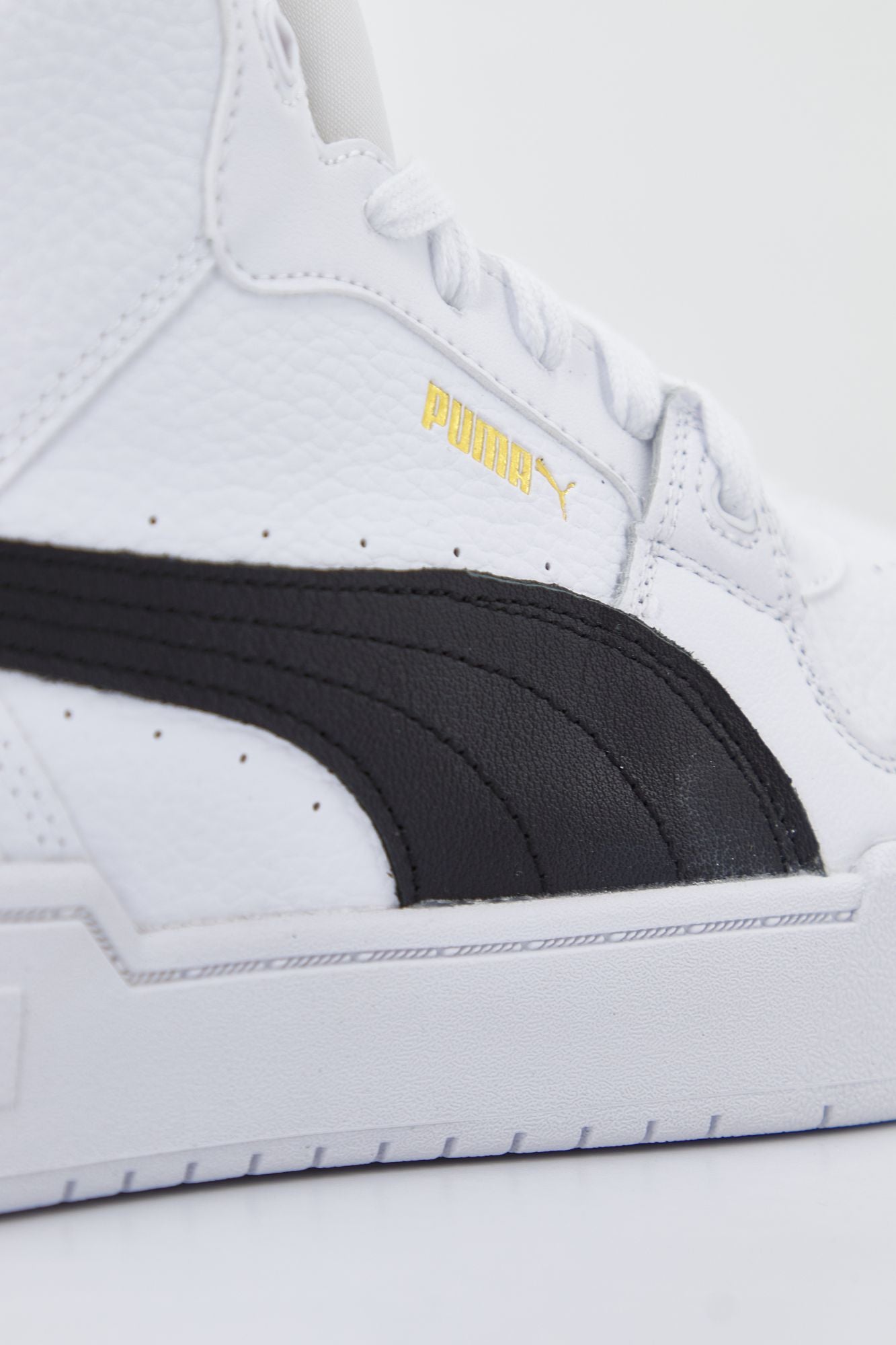 PUMA CA PRO MID en color BLANCO (3)