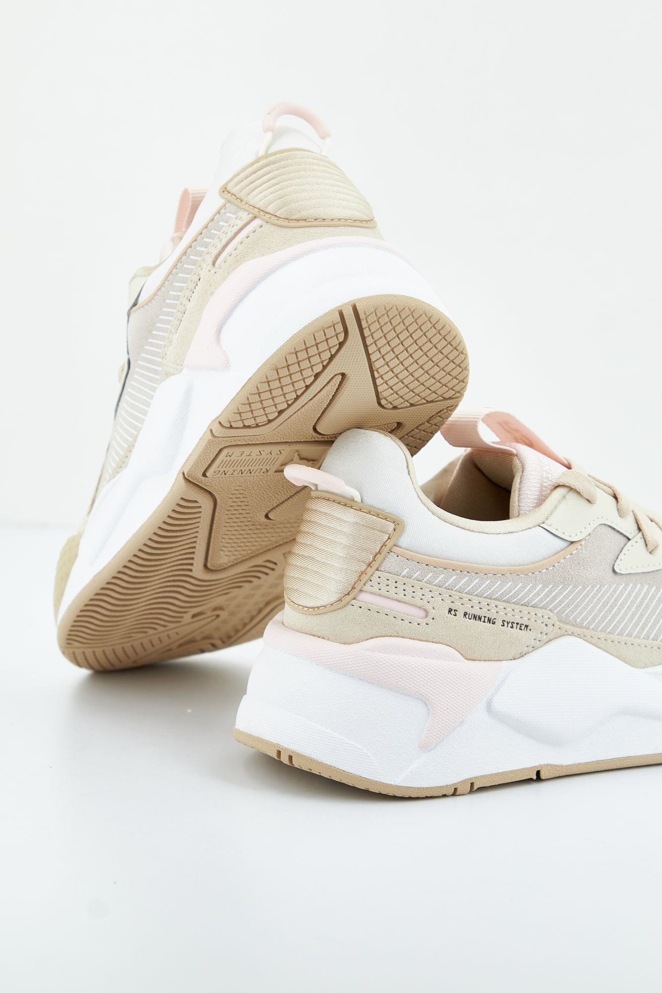 PUMA RS-X REINVENT en color MARRON CLARO (3)