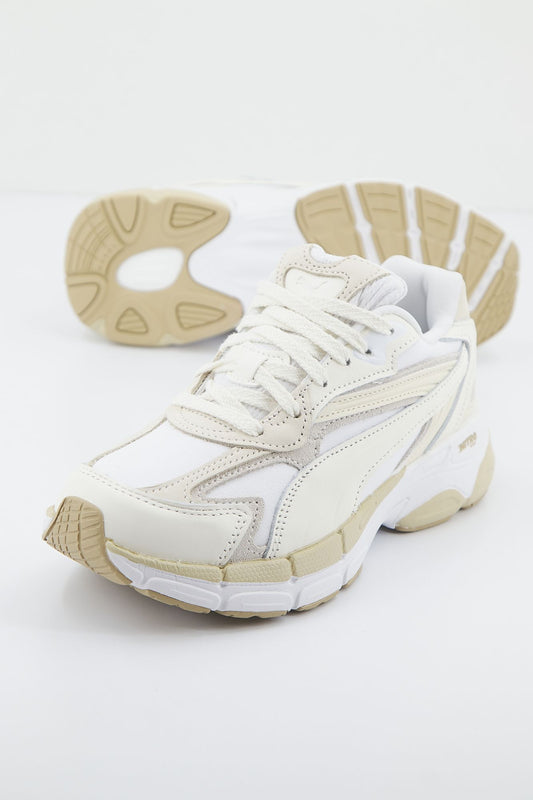 PUMA TEVERIS NITRO SELFLOVE  en color BEIS (2)