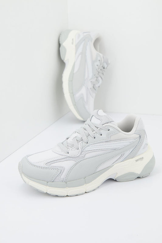 PUMA TEVERIS NITRO en color GRIS (1)