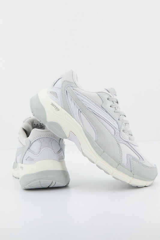 PUMA TEVERIS NITRO en color GRIS (2)