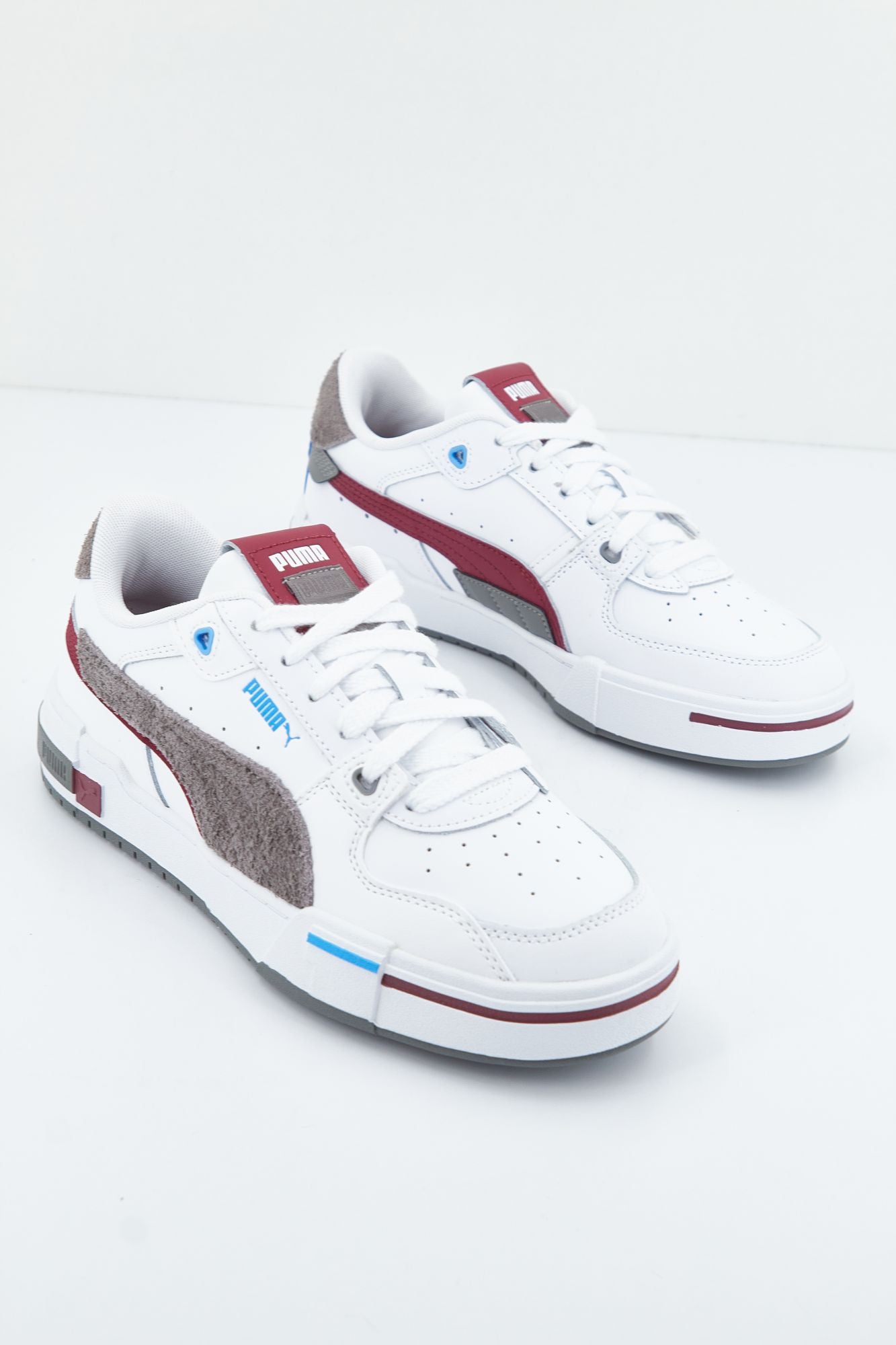 PUMA CA PRO GLITCH MIX en color BLANCO (1)