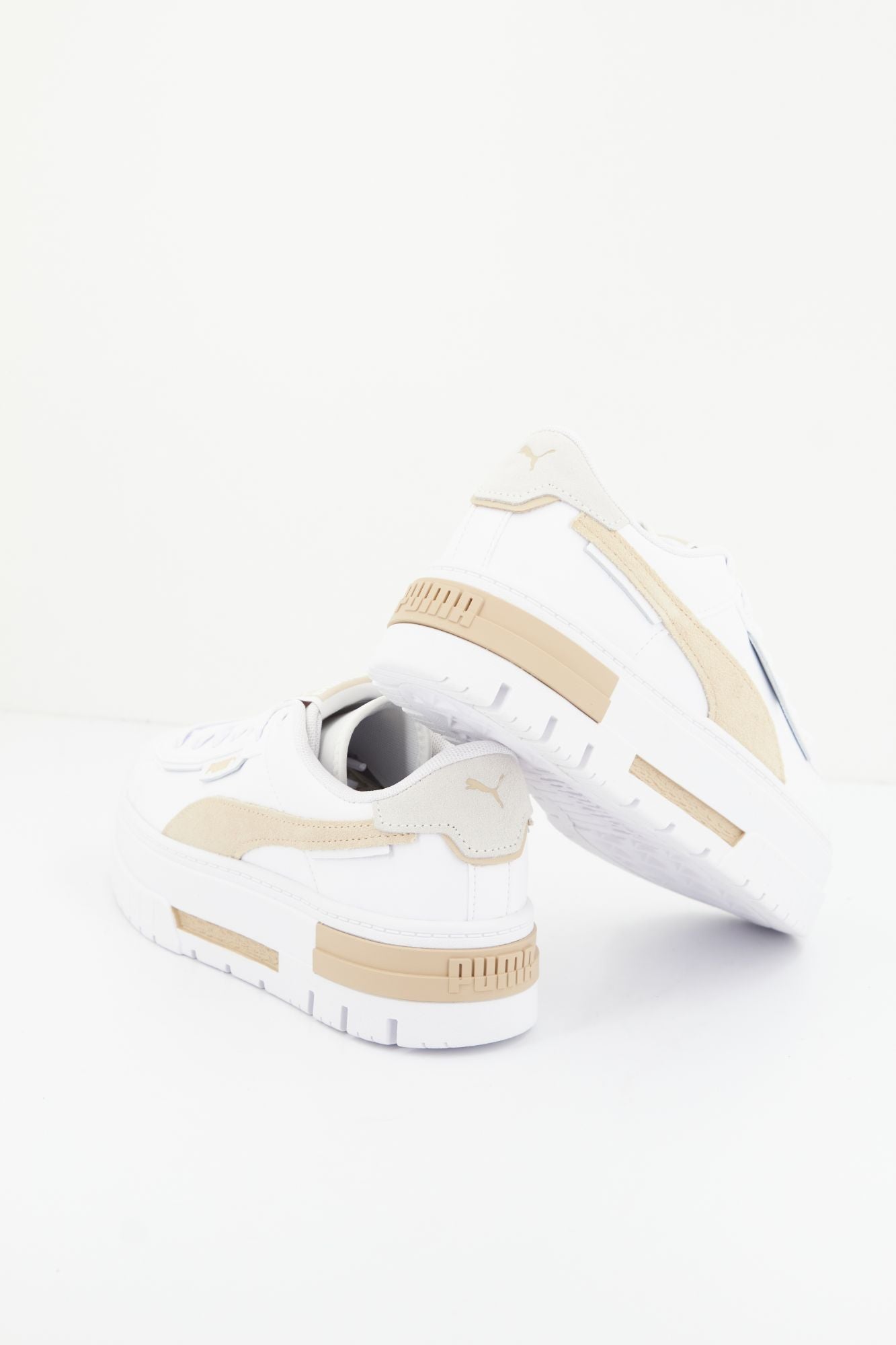 PUMA MAYZE CRASHED en color BLANCO (2)