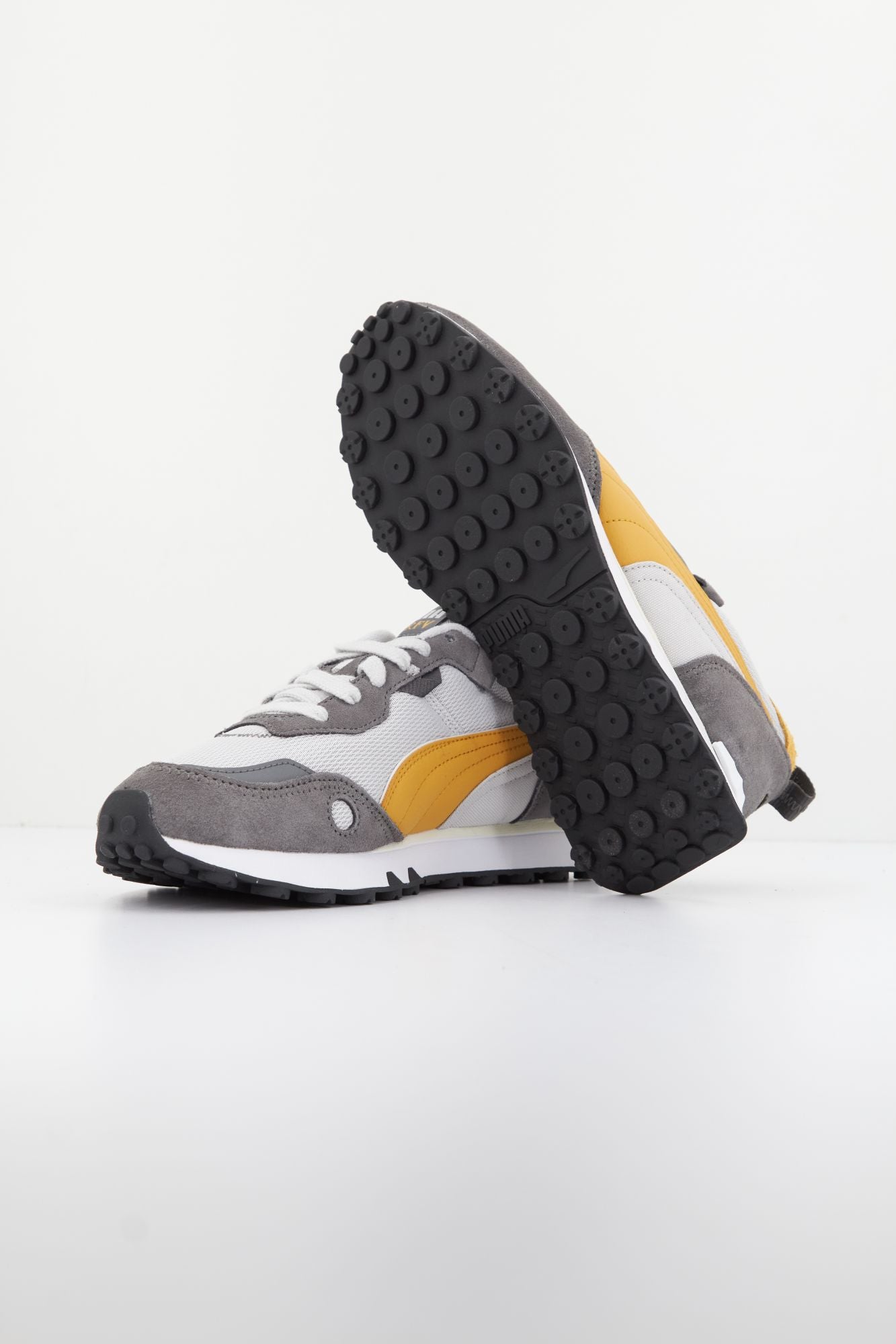 PUMA RIDER FV en color GRIS (4)