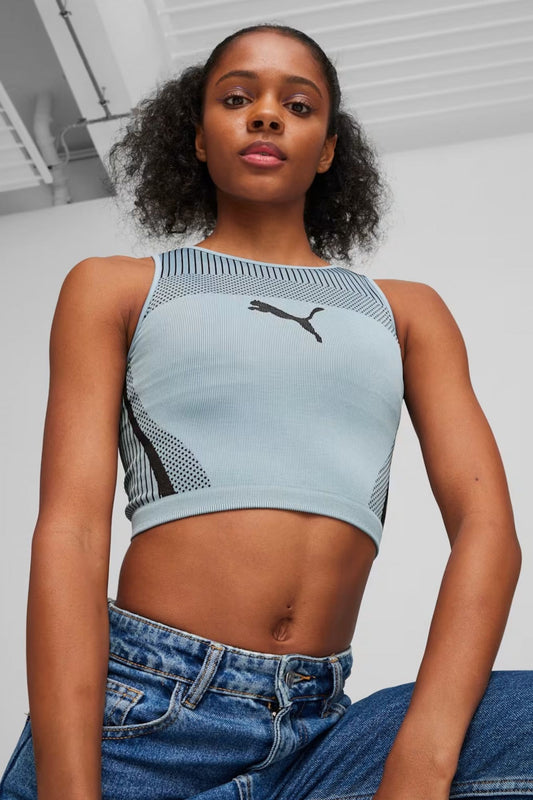 PUMA DARE TO CROP TOP en color AZUL (1)