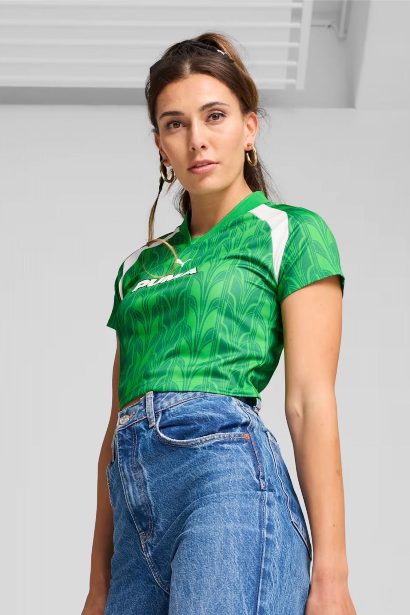 PUMA FOOTBALL JERSEY BABY TEE WOMAN en color VERDE (1)