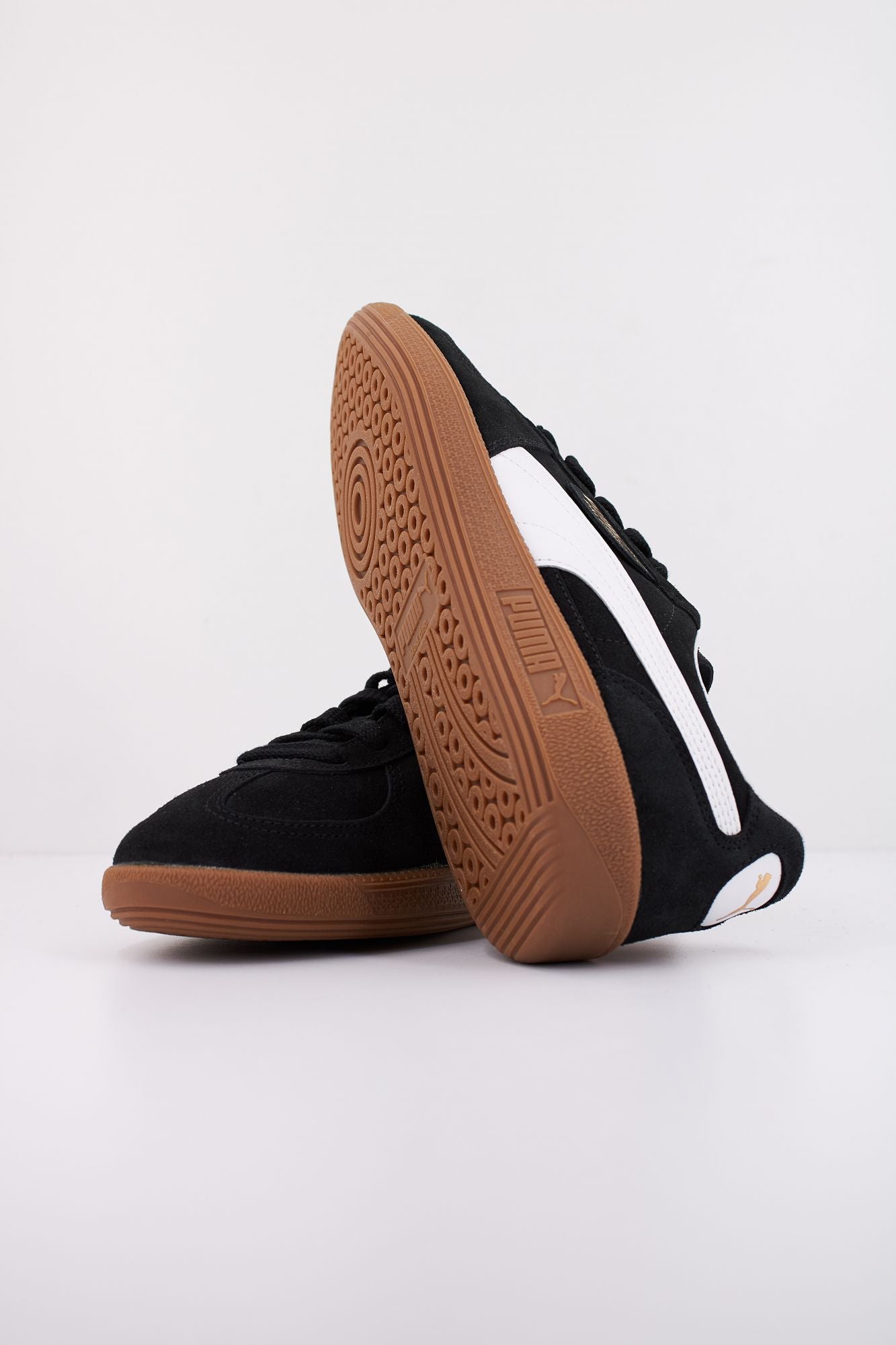 PUMA  PALERMO en color NEGRO (5)