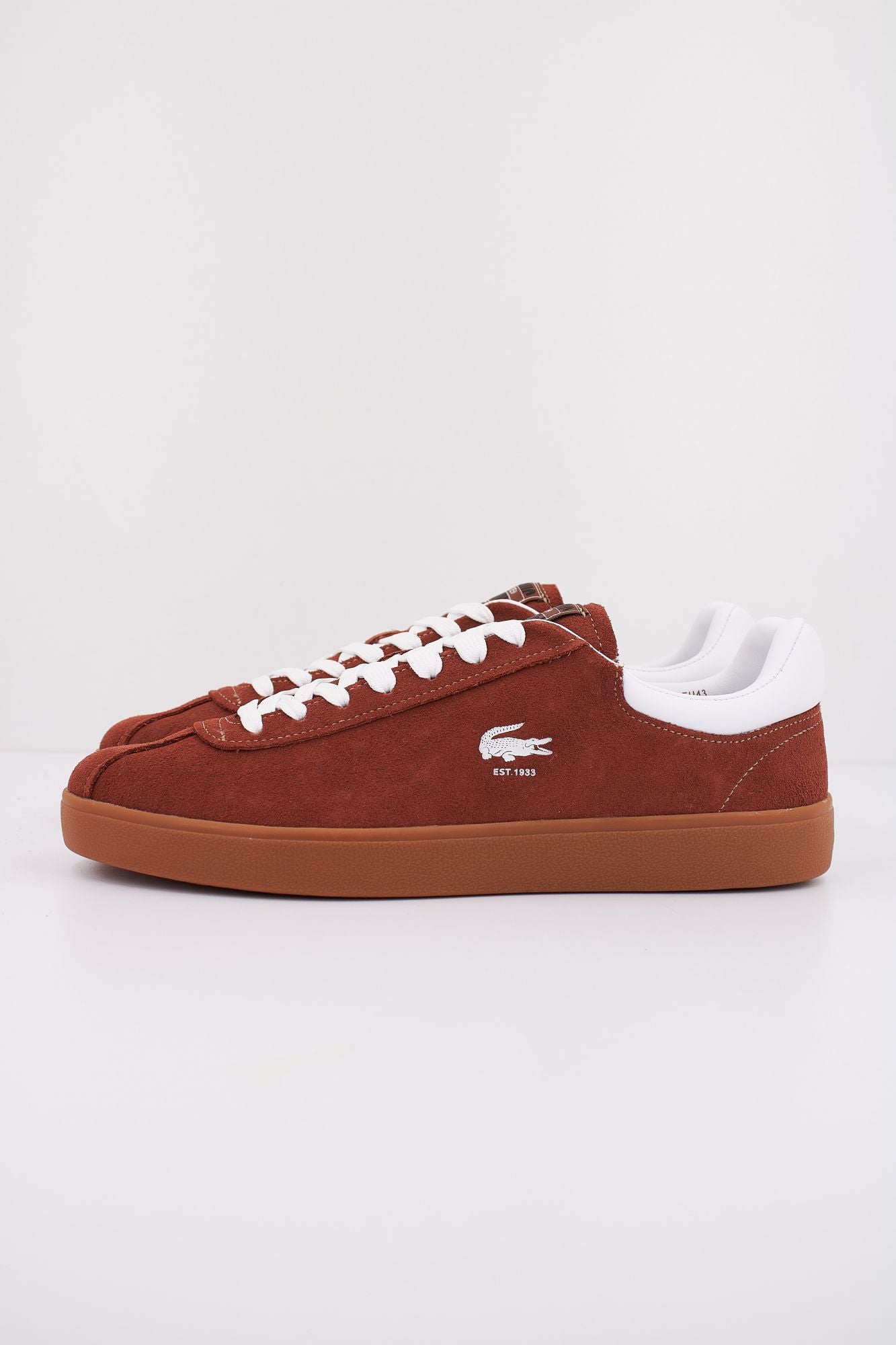 LACOSTE BASESHOT en color MARRON (1)