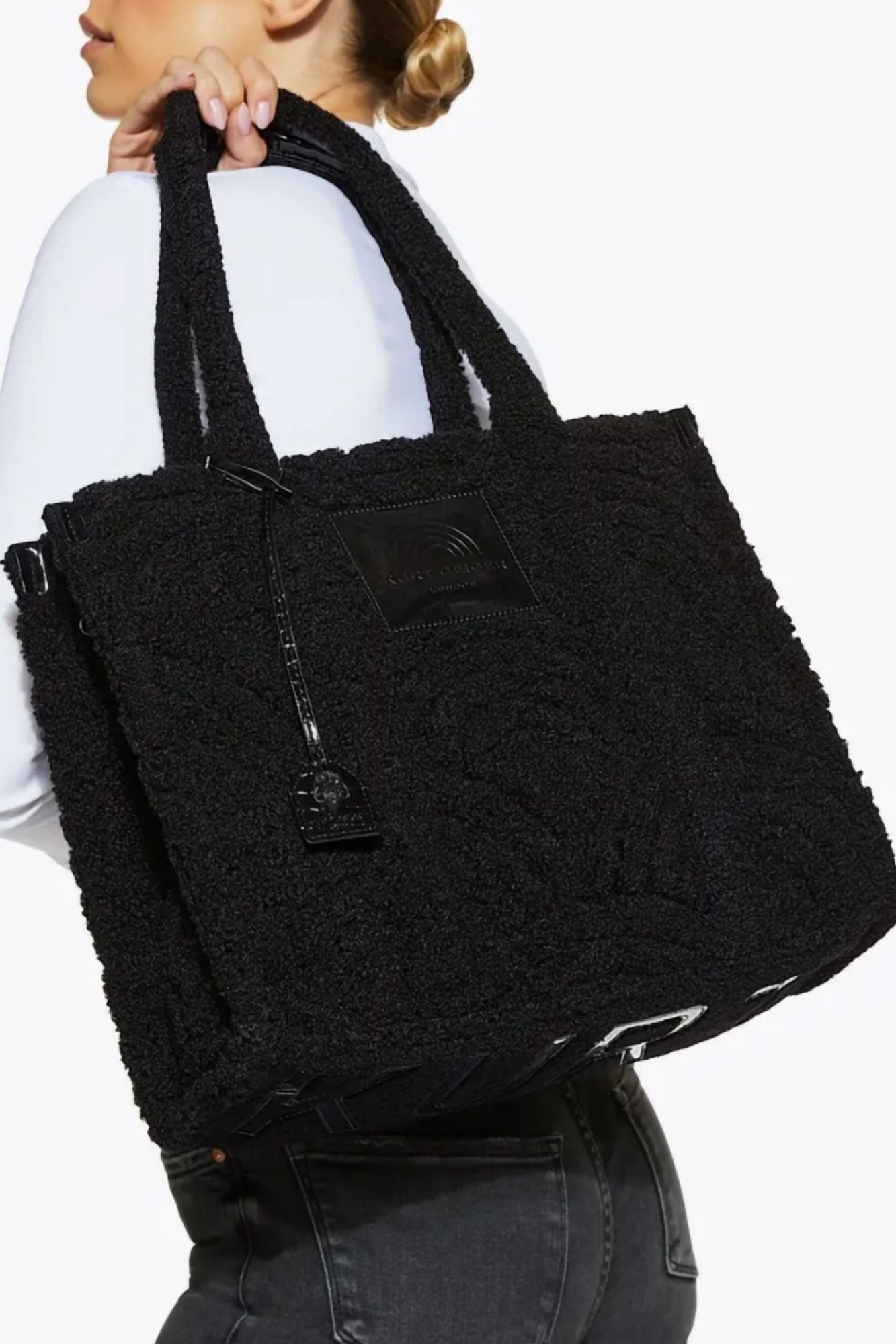 KURT GEIGER LONDON F FUR LG SOUTHBANK TOTE en color NEGRO (4)