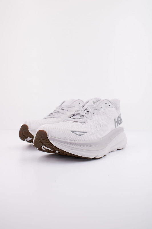 HOKA CLIFTON 9 en color GRIS (2)