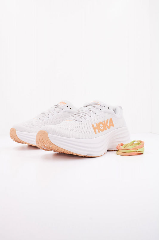 HOKA W BONDI 8 en color BLANCO (2)