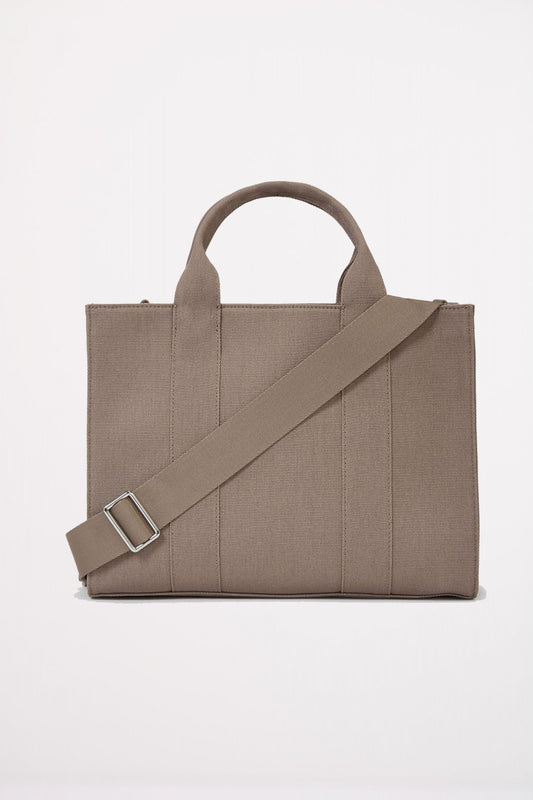 KARL LAGERFELD RSG SQUARE MEDIUM TOTE en color GRIS (2)