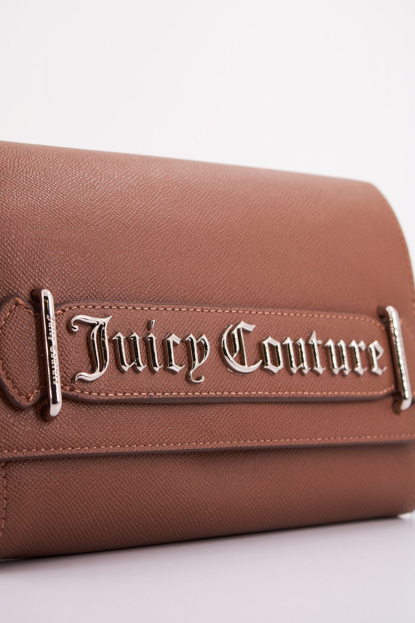 JUICY COUTURE JASMINE CLUTCH en color MARRON (4)