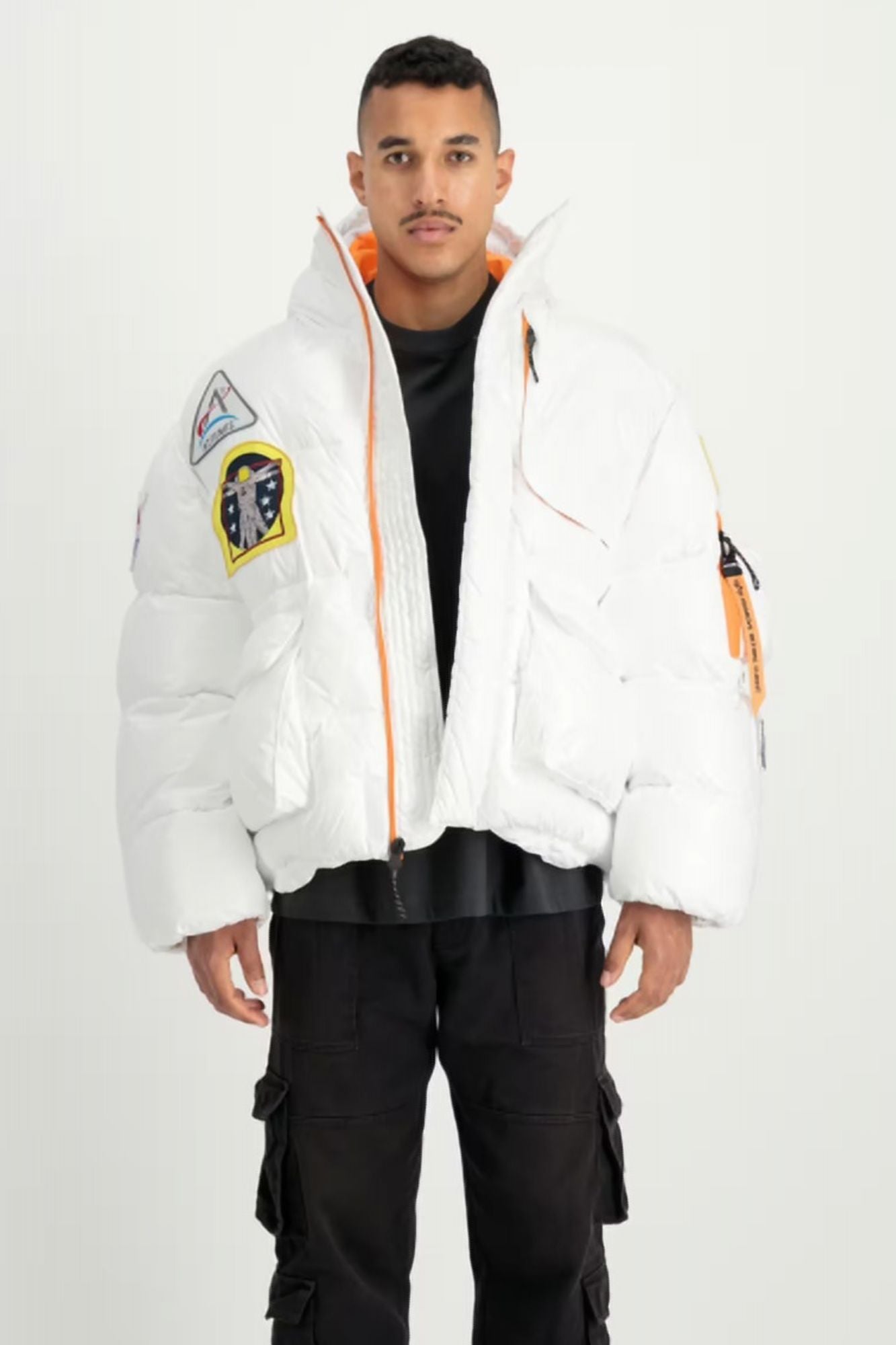 ALPHA INDUSTRIES NASA PUFFER ARTEMIS en color BLANCO (1)