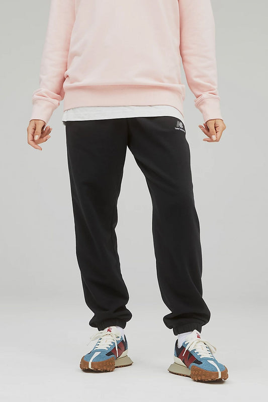 NEW BALANCE UNI-SSENTIALS FRENCH TERRY SWEATPANT en color NEGRO (1)