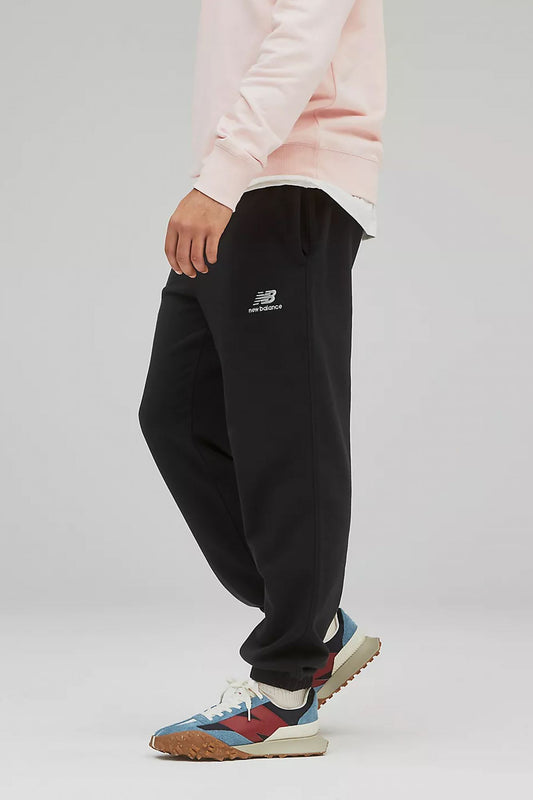 NEW BALANCE UNI-SSENTIALS FRENCH TERRY SWEATPANT en color NEGRO (2)