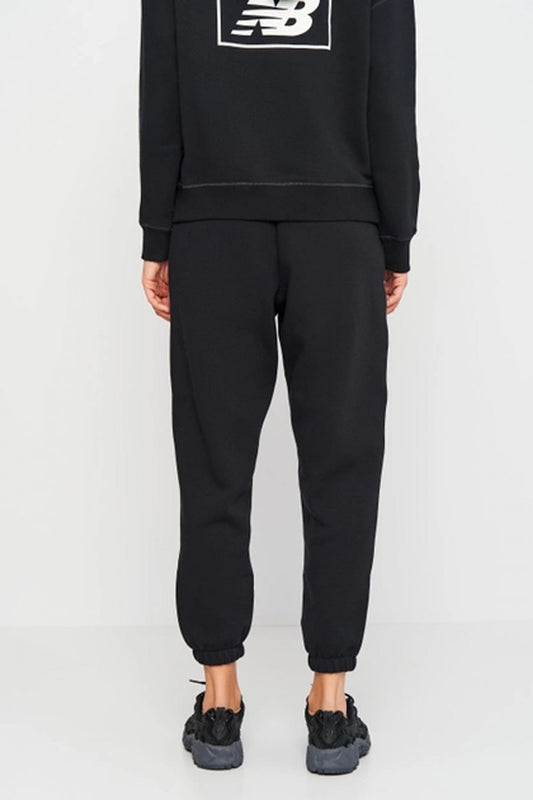 NEW BALANCE BRUSHED FLEECE PANT en color NEGRO (2)