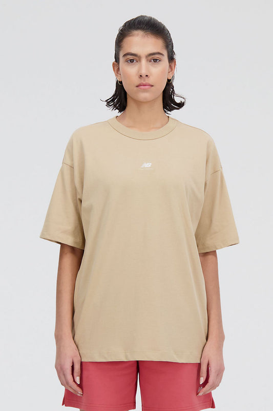 NEW BALANCE ATHLETICS OVERSIZED T-SHIRT en color MARRON CLARO (1)