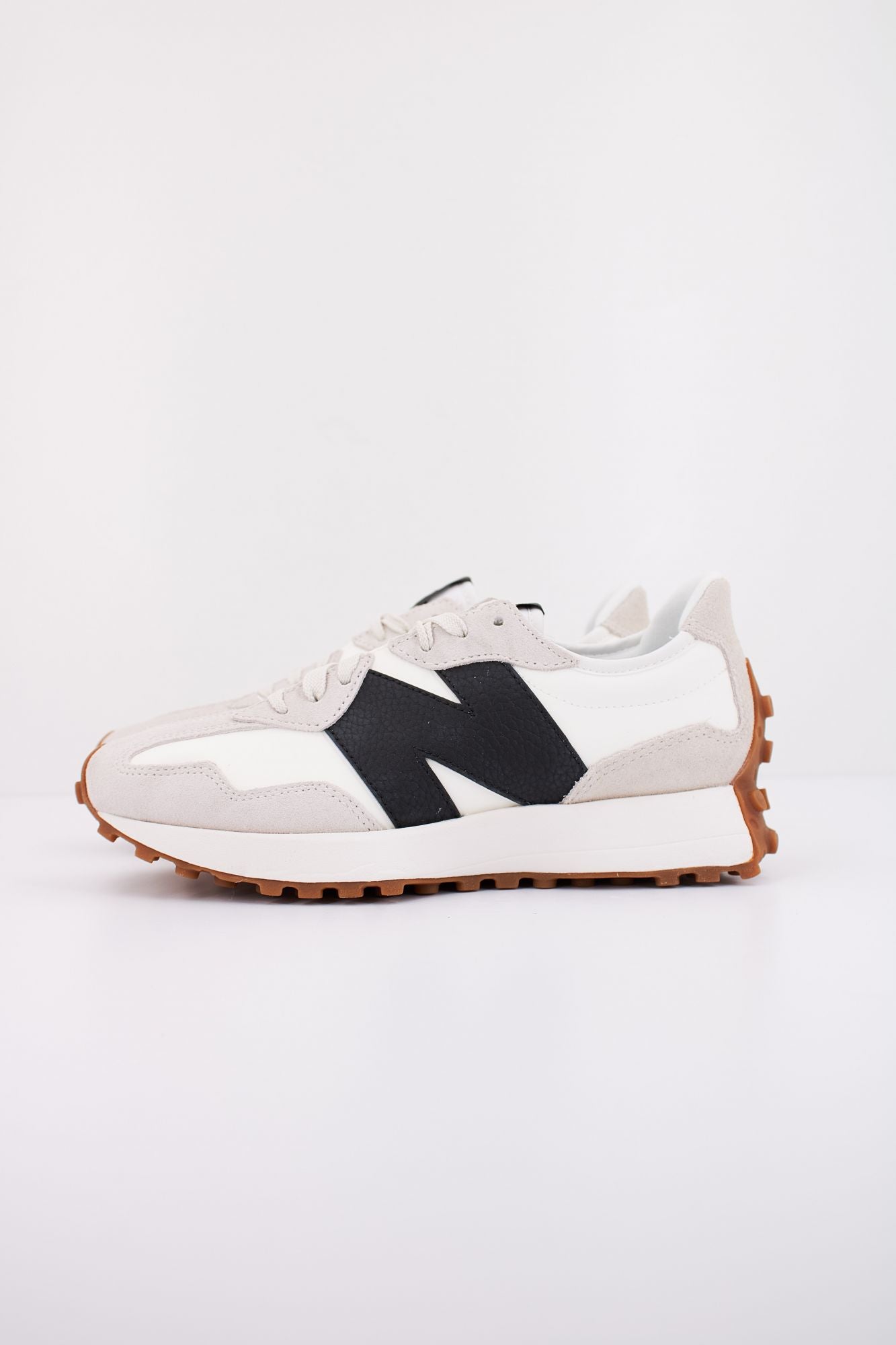 NEW BALANCE WS327 GD en color BLANCO (1)