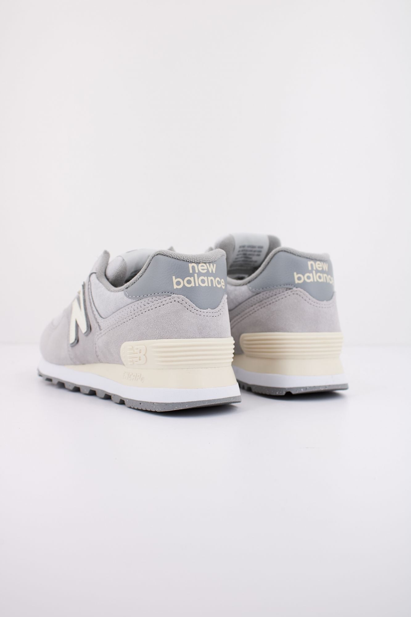 NEW BALANCE  RUNNING INSPIRED en color GRIS (3)