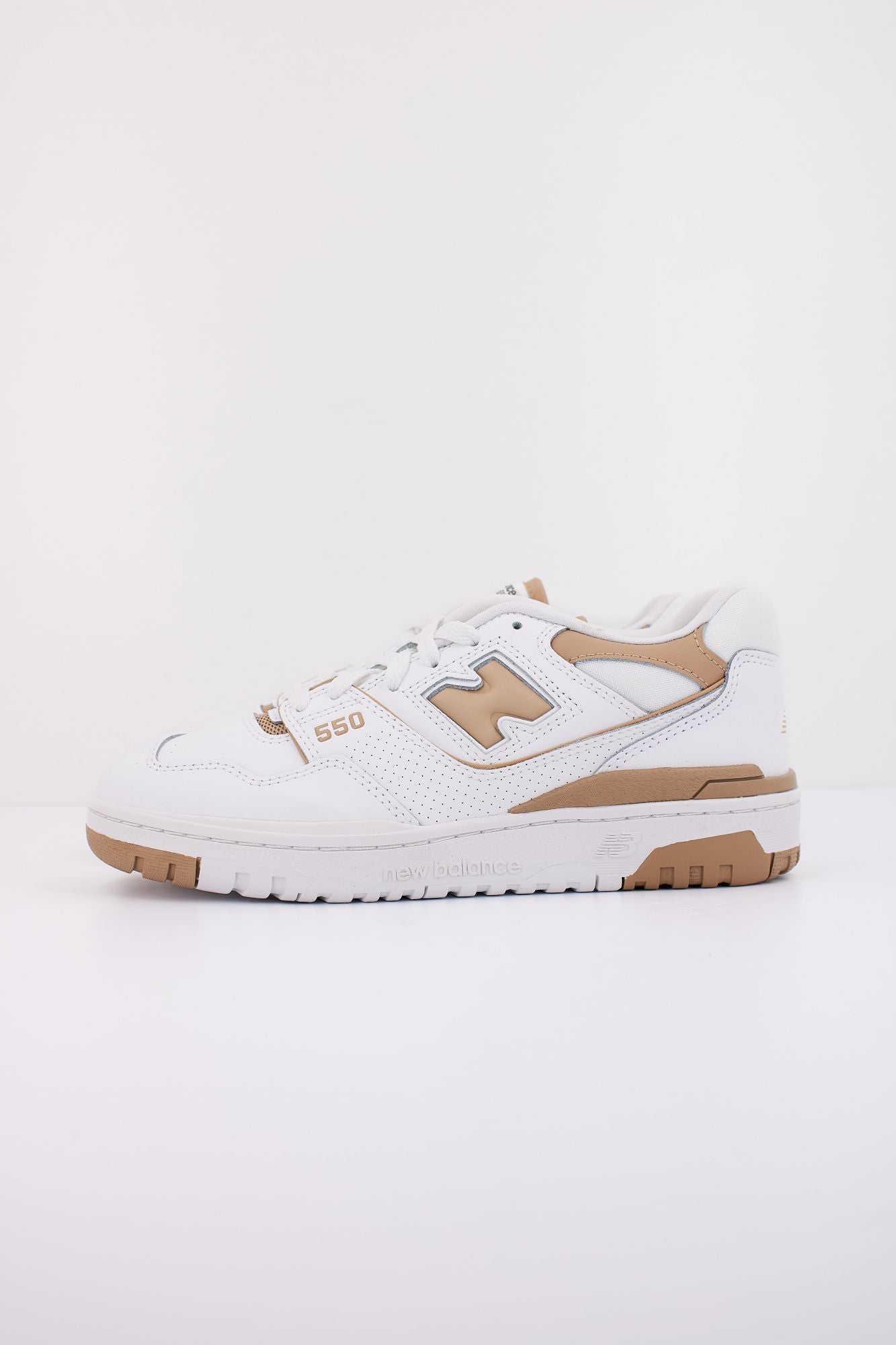 NEW BALANCE BBW550 BT en color BLANCO (1)