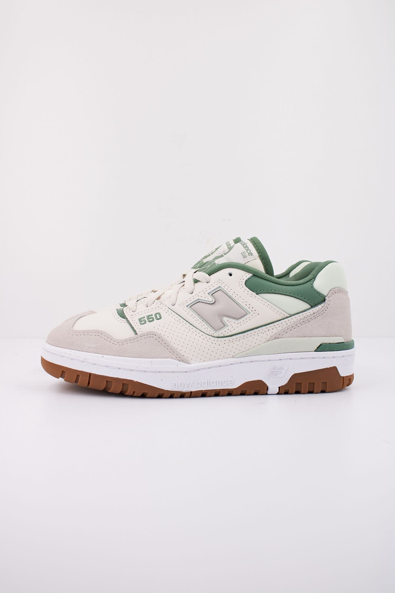 NEW BALANCE BBW550 HK en color VERDE (1)