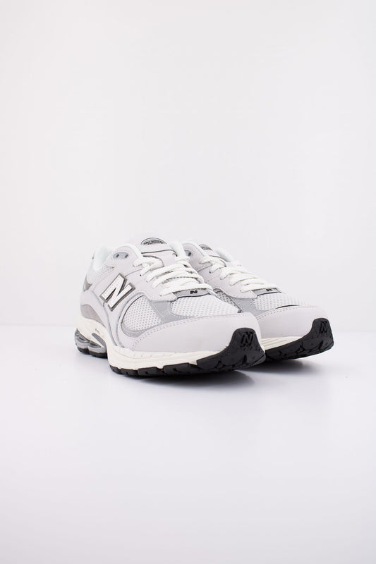 NEW BALANCE M2002 RPP en color GRIS (2)