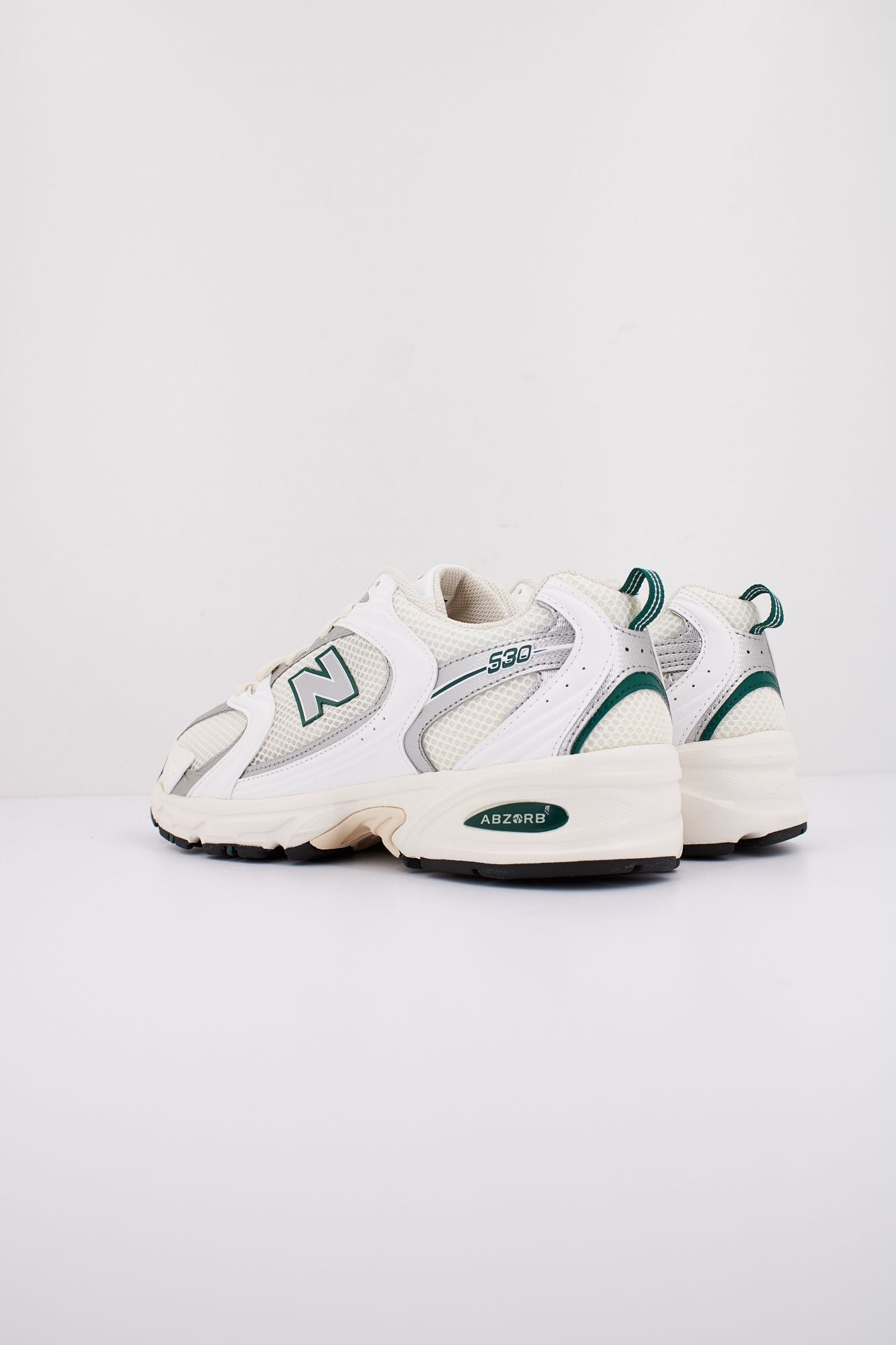 NEW BALANCE MR530 SX en color BLANCO (4)