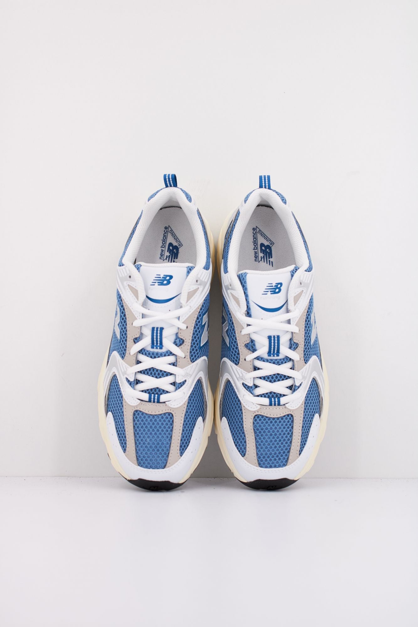 NEW BALANCE MR530 en color AZUL (3)