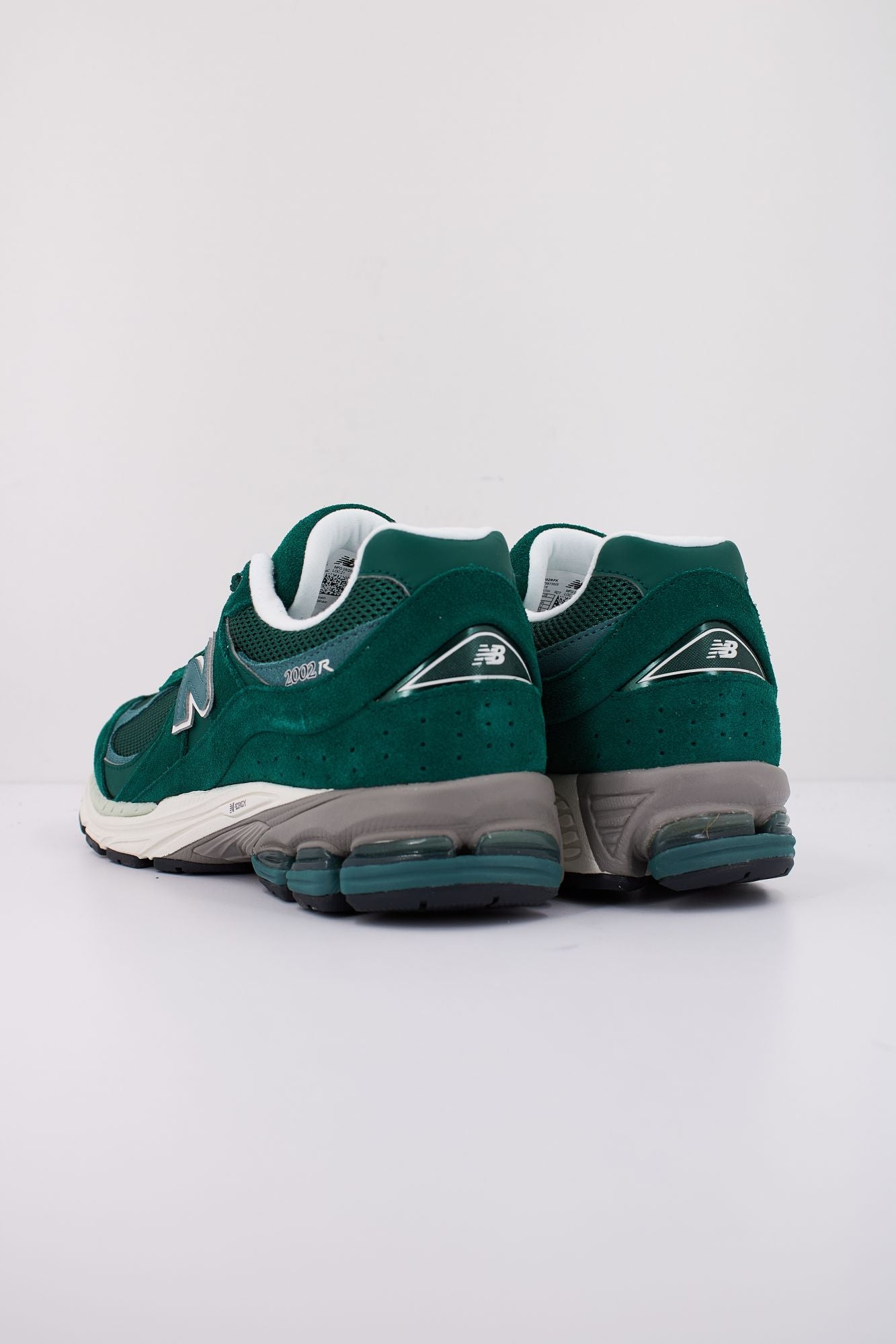 NEW BALANCE M2002 RFK en color VERDE (4)