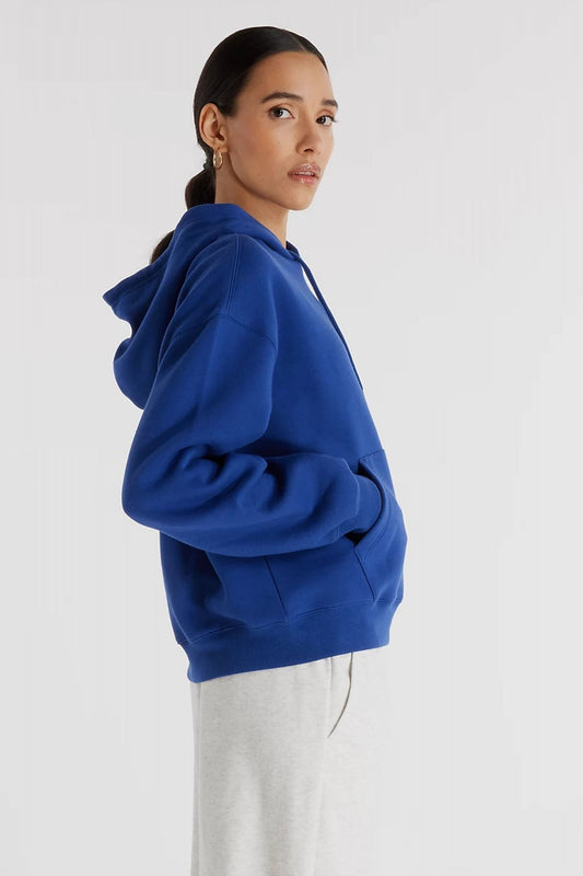 NEW BALANCE GRAPHIC FLEECE HOODIE en color AZUL (2)