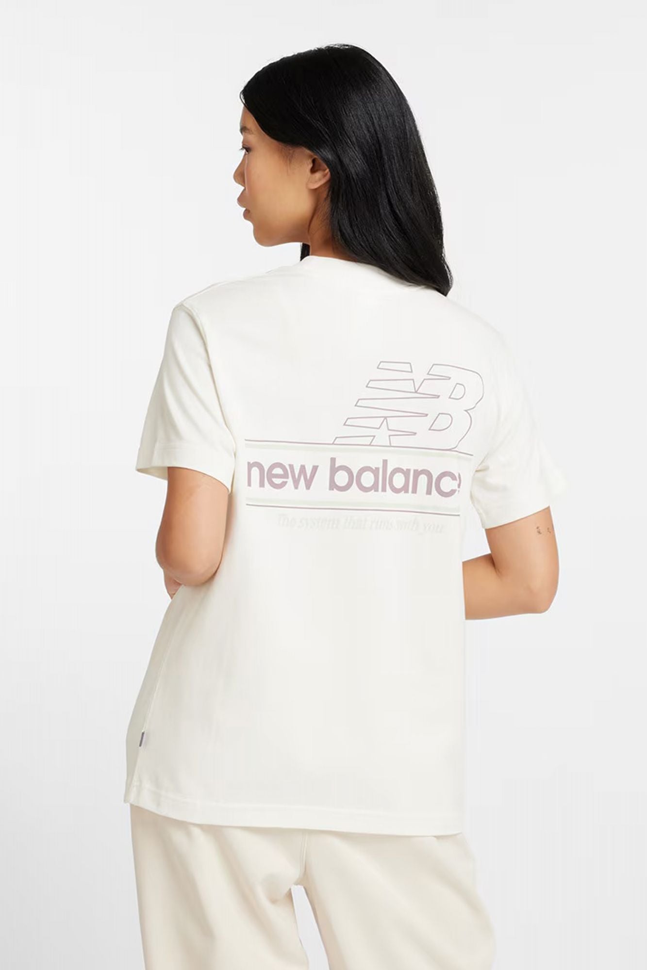 NEW BALANCE ATHLETICS RELAXED SYSTEM T- en color BLANCO (2)