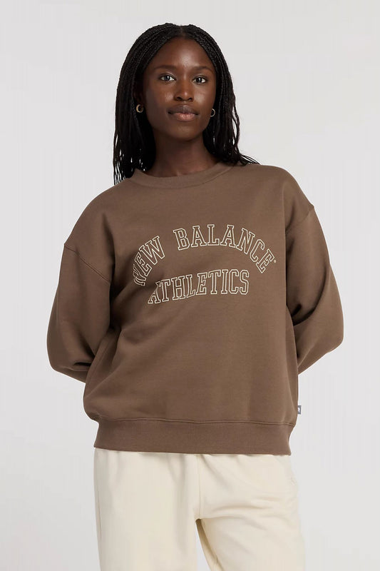 NEW BALANCE GRAPHIC FLEECE CREW en color MARRON (1)