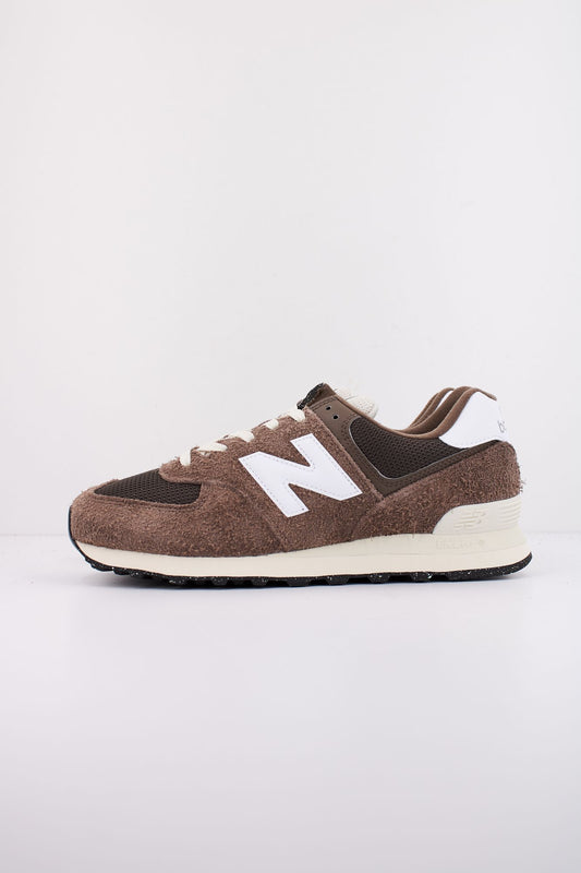 NEW BALANCE U574 en color MARRON (1)