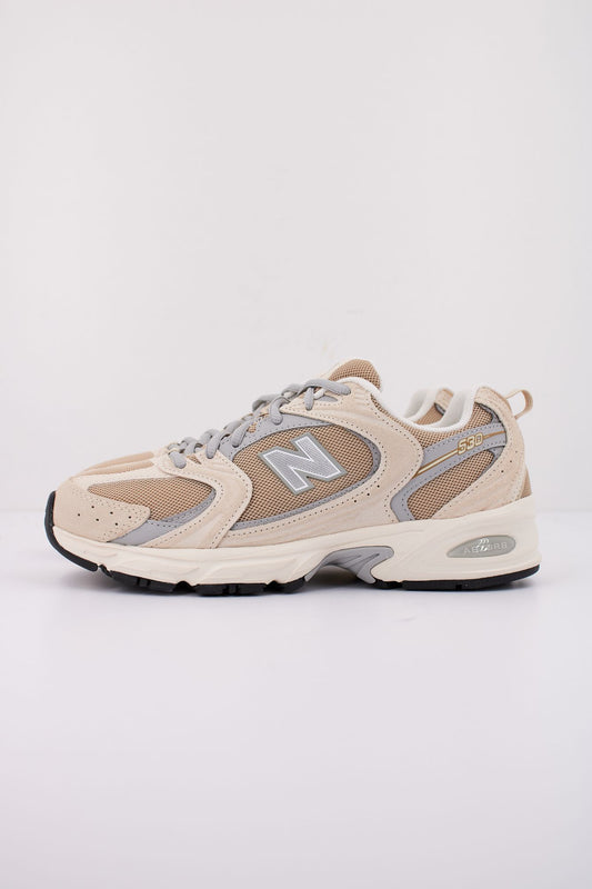 NEW BALANCE MR530 CP en color BEIS (1)