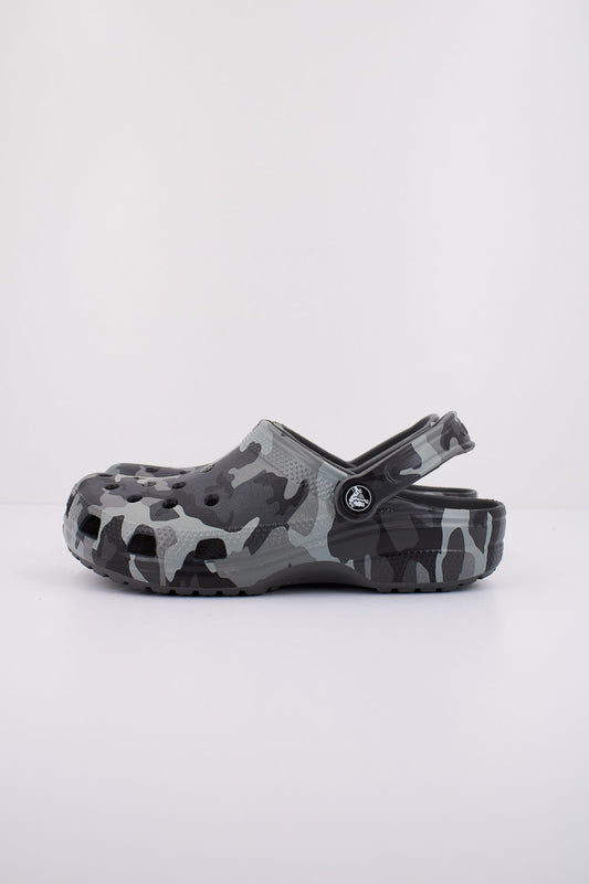 CROCS CLASSIC PRINTED CAMO CLOG en color GRIS (1)