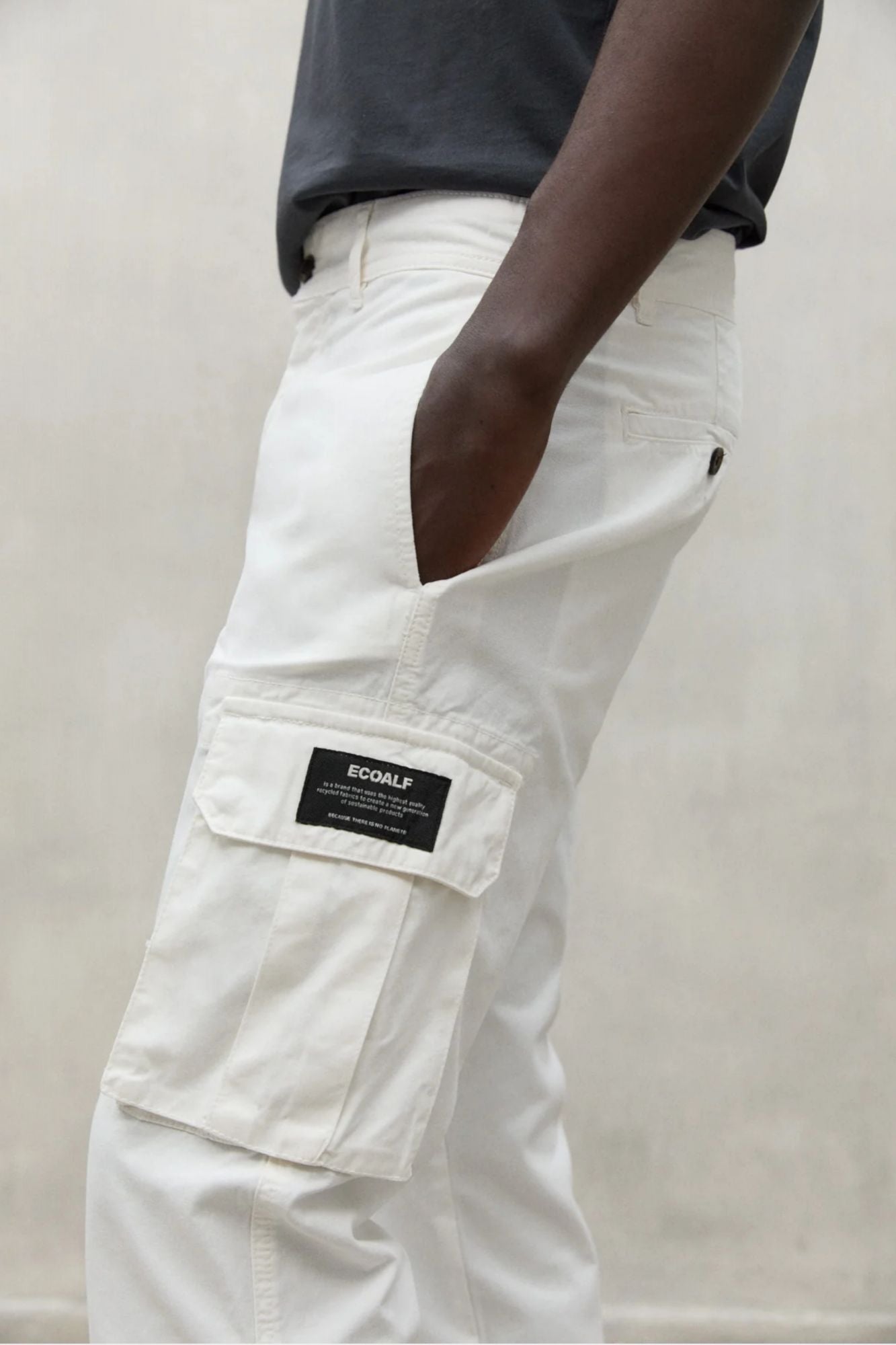 ECOALF  ETHICARGOALF PANTS en color BLANCO (4)