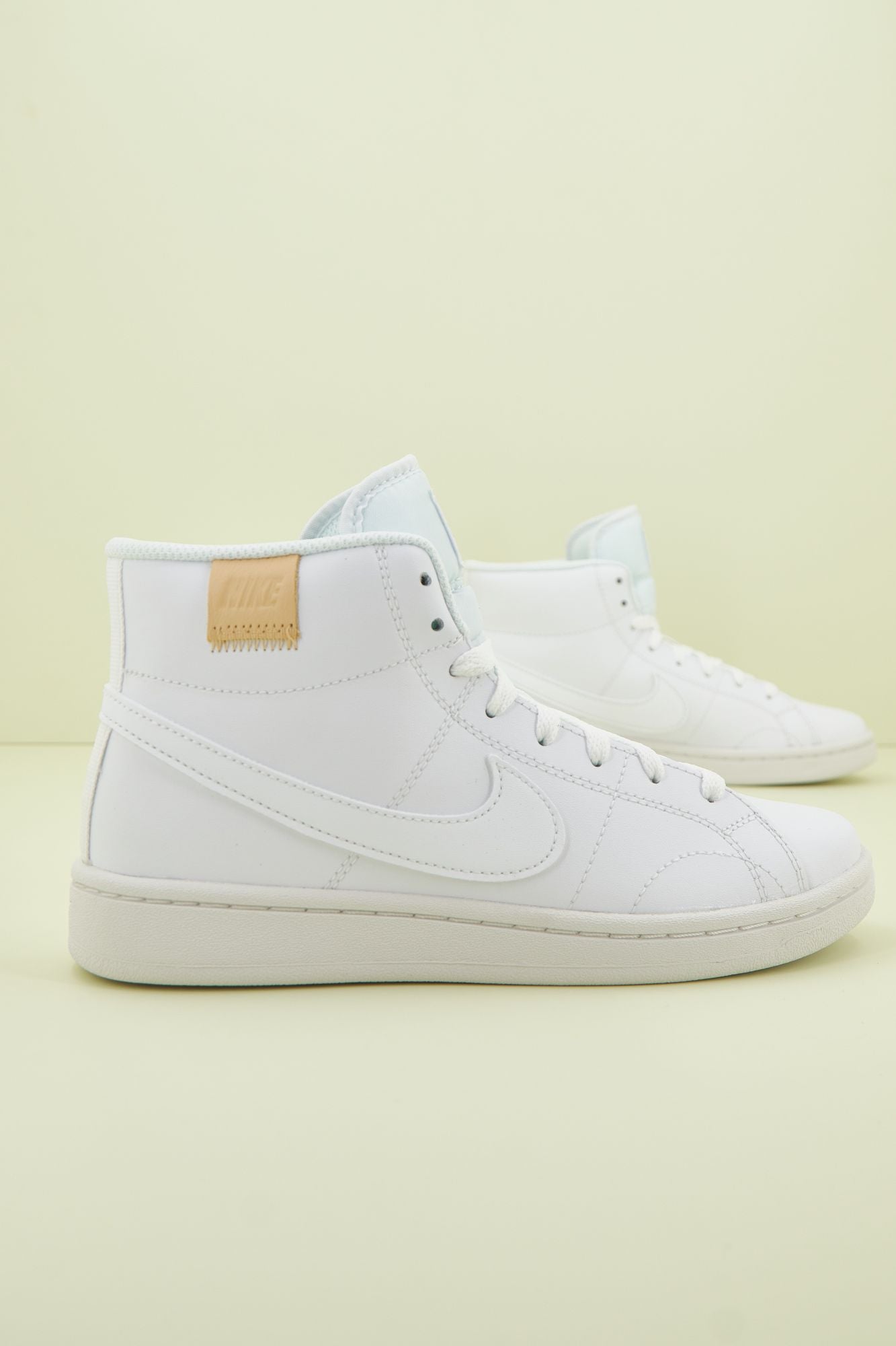 NIKE COURT RoOYALE 2 MID en color BLANCO (3)