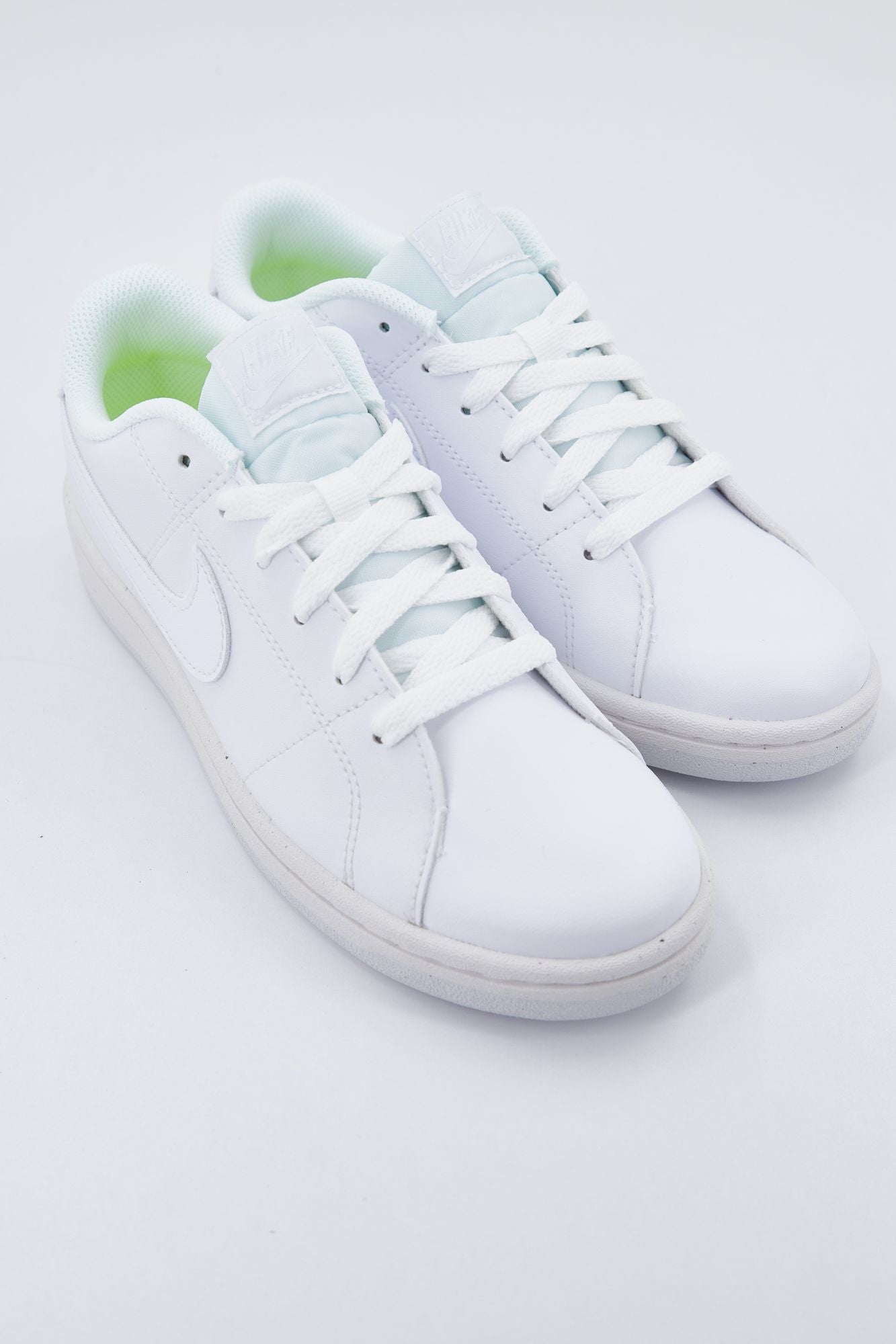 NIKE COURT ROYALE 2 en color BLANCO (4)