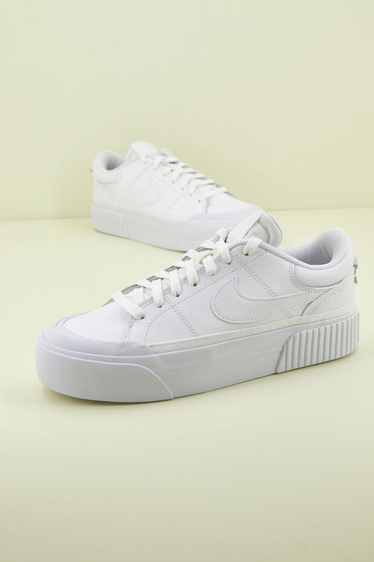 NIKE  COURT LEGACY LIFT en color BLANCO (1)