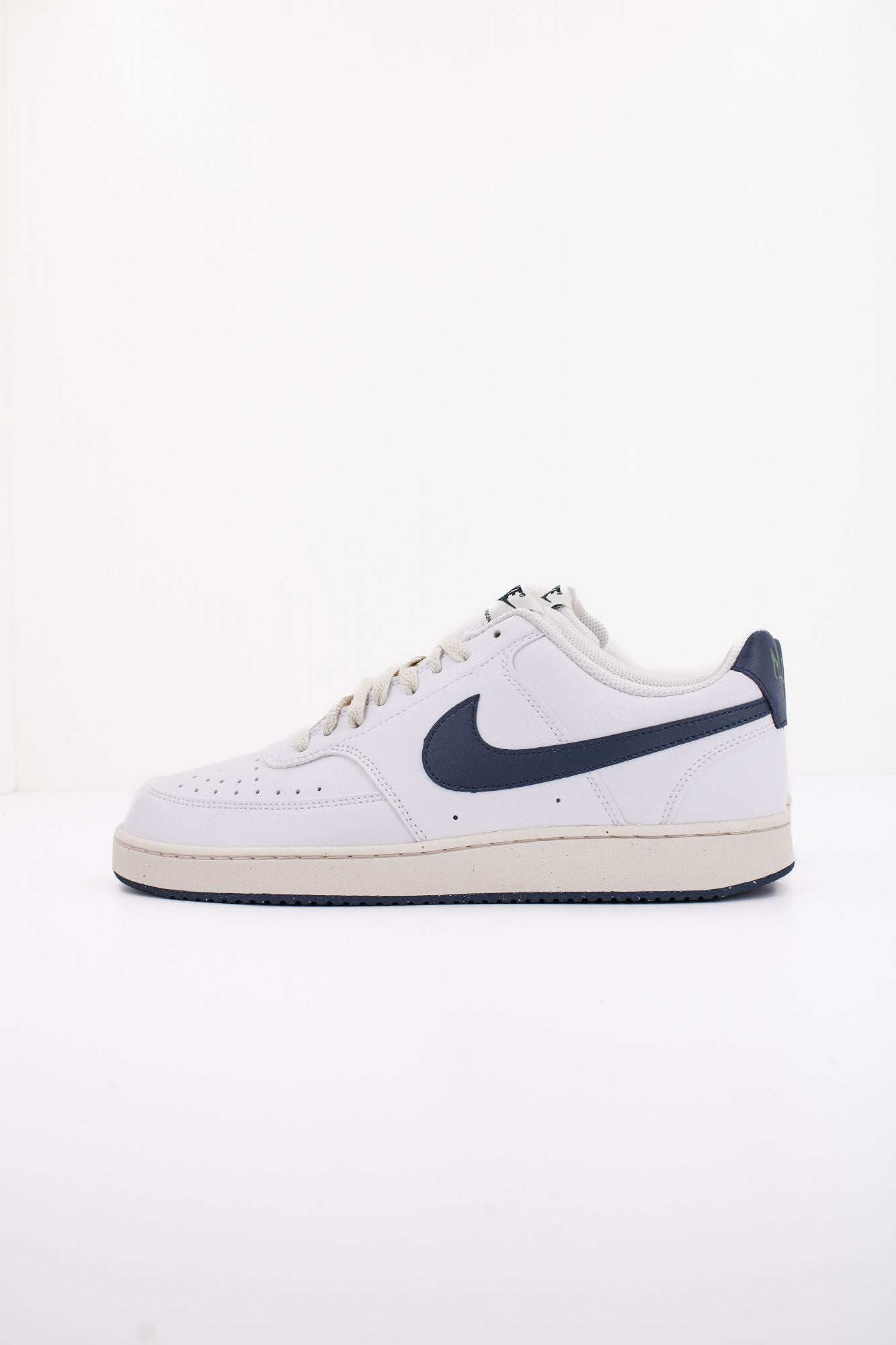 NIKE COURT VISION LO en color BLANCO (1)