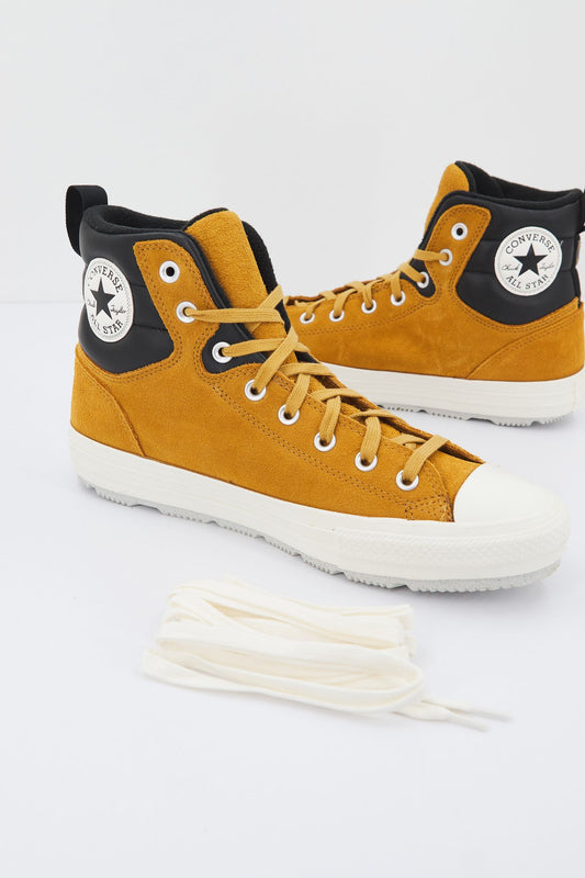 CONVERSE CHUCK TAYLOR ALL STAR BERKSHIRE BOOT en color MARRON (1)