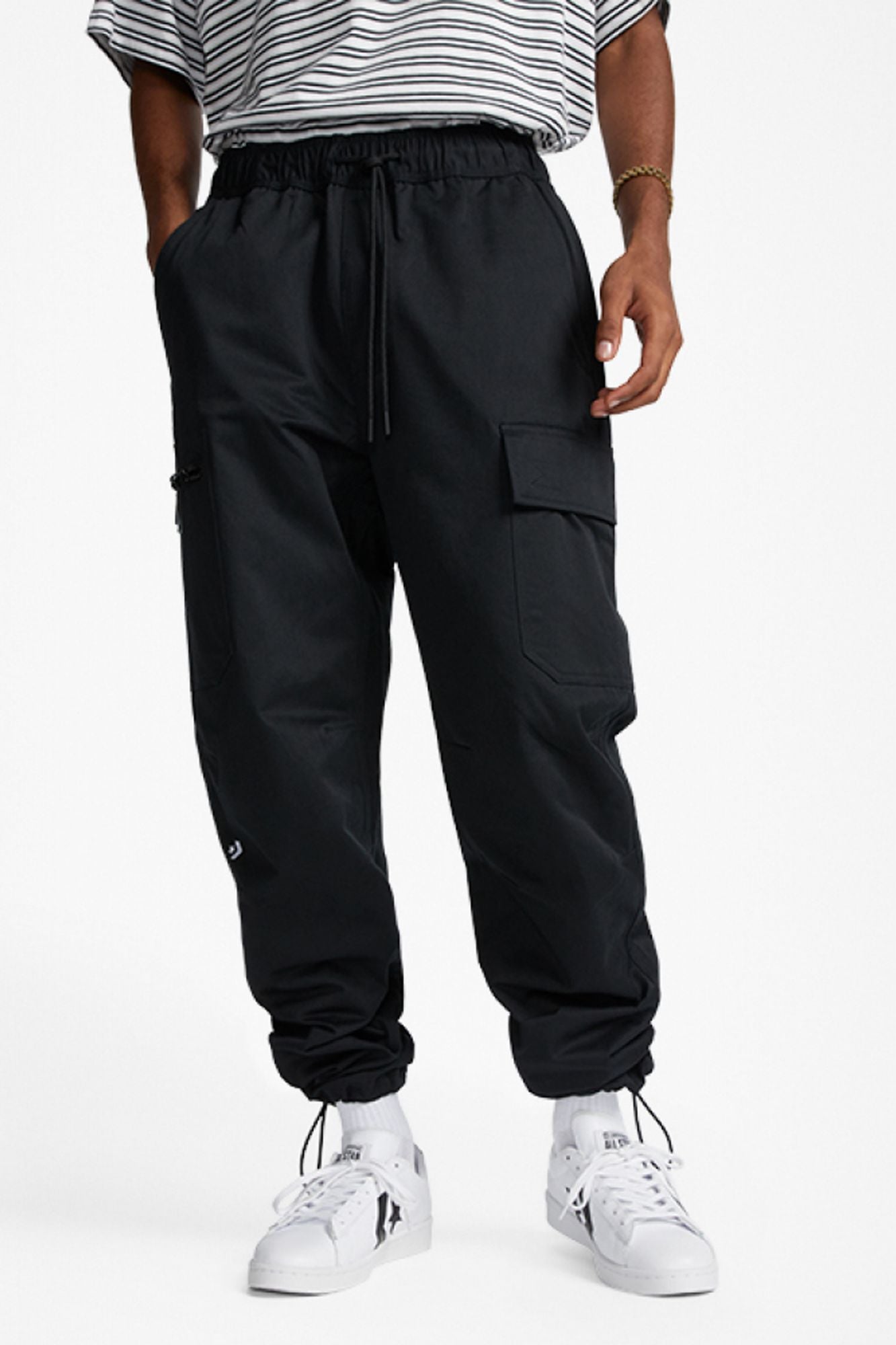 CONVERSE CARGO PANT en color NEGRO (1)