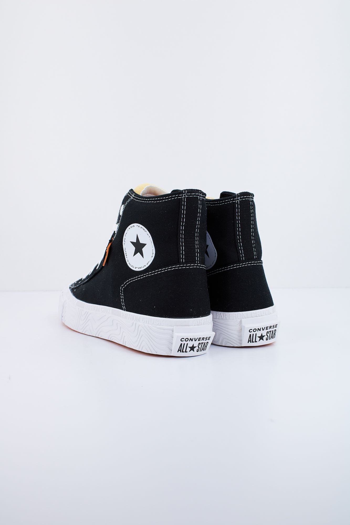 CONVERSE CHUCK TAYLOR ALT STAR CANVAS  en color NEGRO (3)